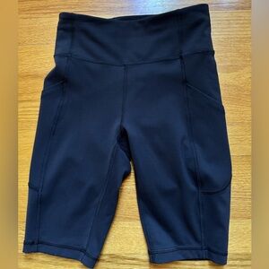 Lululemon Athletica Biker Shorts 10" Black Pockets EUC Like New Size 4